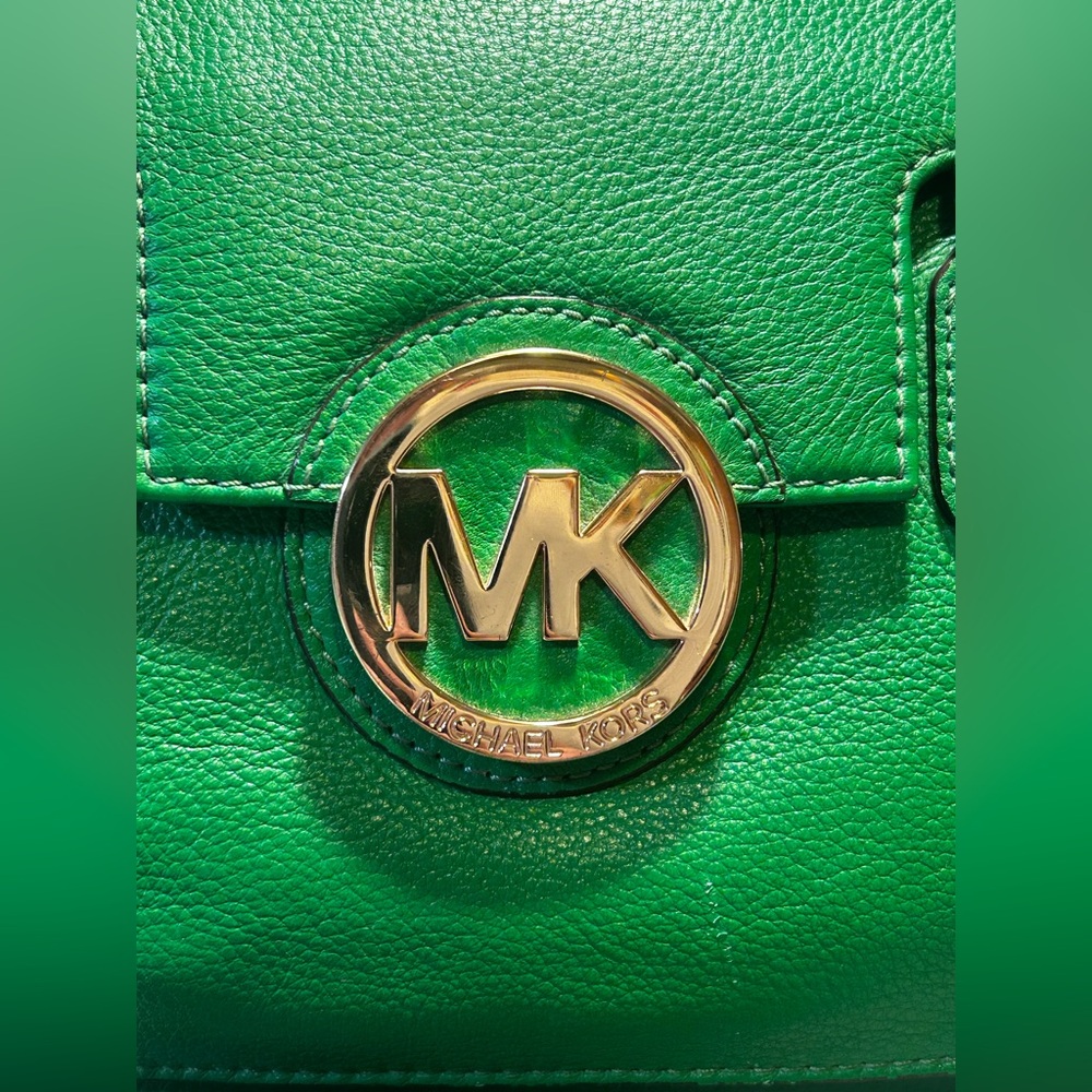 Michael Kors Margo Front Flap Kelly Green Satchel - Picture 4 of 16